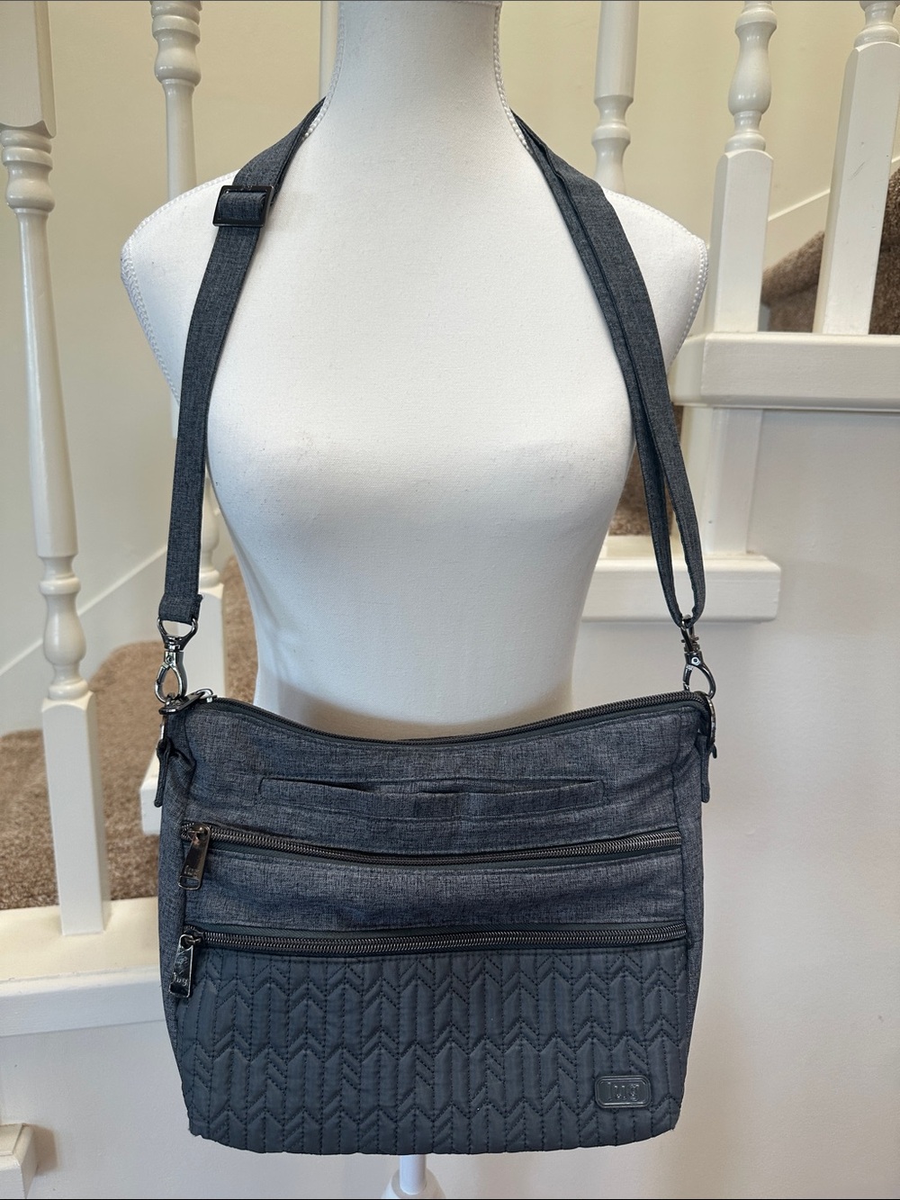 Nwot. Lug slider bag